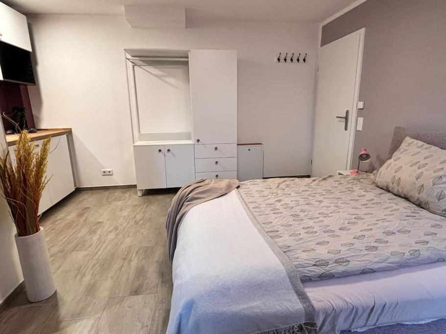 Gemuetlich Mitten In Neu-Isenburg Kültér fotó